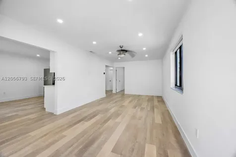 3050 SW 26th Street Miami FL 33133