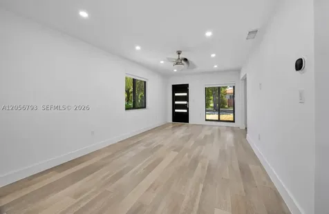 3050 SW 26th Street Miami FL 33133
