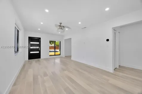 3050 SW 26th Street Miami FL 33133