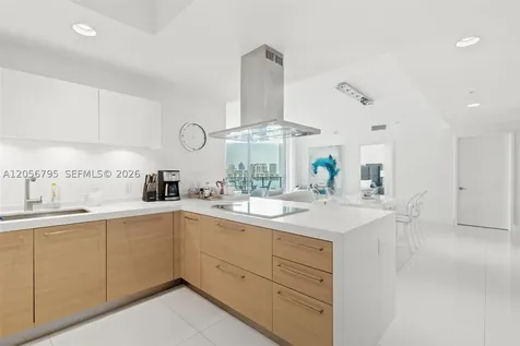 17111 Biscayne Boulevard North Miami Beach FL 33160