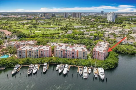 19999 E Country Club Drive Aventura FL 33180