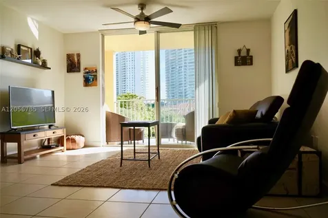 19999 E Country Club Drive Aventura FL 33180