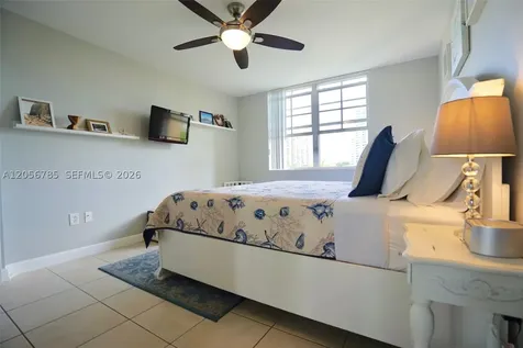 19999 E Country Club Drive Aventura FL 33180