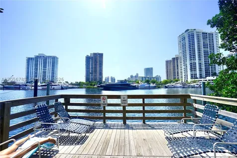 19999 E Country Club Drive Aventura FL 33180