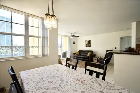 19999 E Country Club Drive Aventura FL 33180