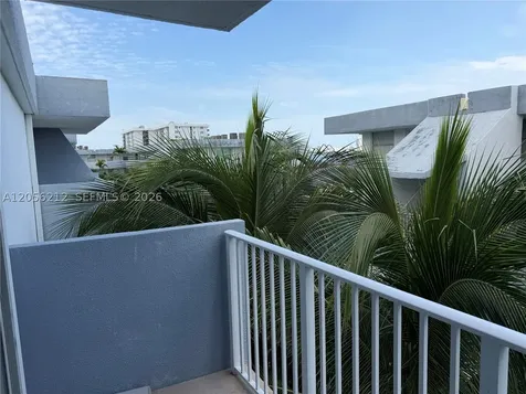 1801 S Treasure Drive North Bay Village FL 33141