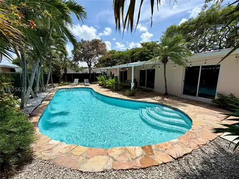 9340 Jamaica Drive Cutler Bay FL 33189