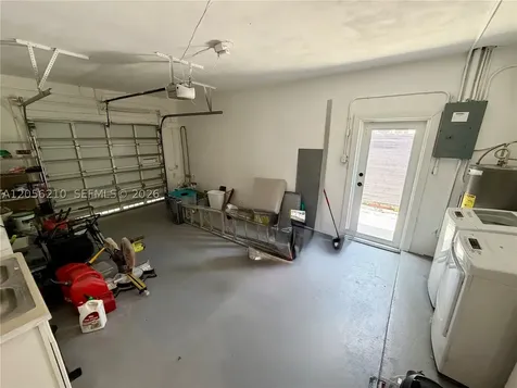 9340 Jamaica Drive Cutler Bay FL 33189