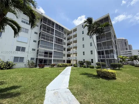 3020 Marcos Drive Aventura FL 33160