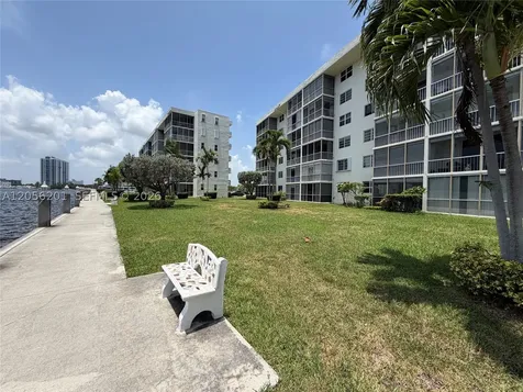 3020 Marcos Drive Aventura FL 33160