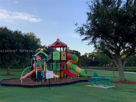 1037 Park Ridge Circle Kissimmee FL 34746