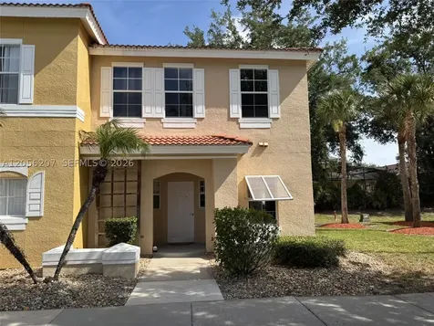 1037 Park Ridge Circle Kissimmee FL 34746