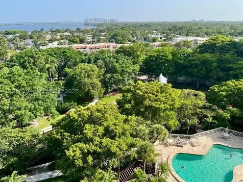 1000 Quayside Terrace Miami FL 33138