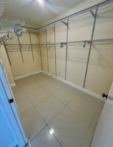 1000 Quayside Terrace Miami FL 33138