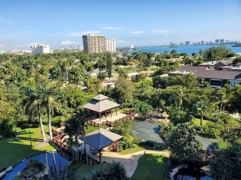 1000 Quayside Terrace Miami FL 33138
