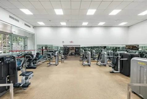1000 Quayside Terrace Miami FL 33138