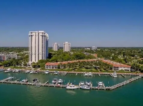 1000 Quayside Terrace Miami FL 33138