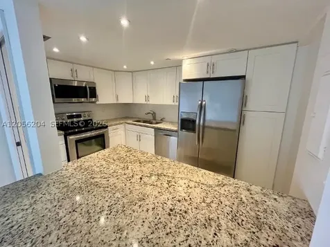 1000 Quayside Terrace Miami FL 33138