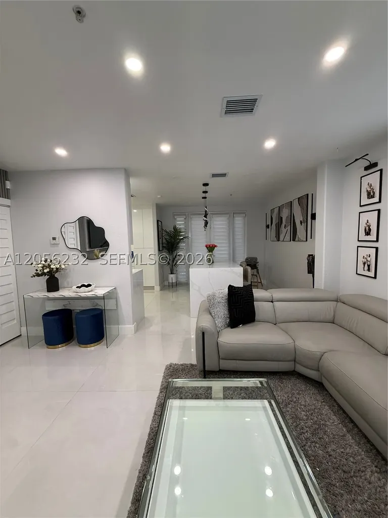 8037 W 36th Avenue Hialeah FL 33018