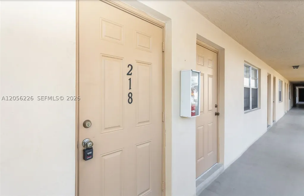 2145 Pierce Street Hollywood FL 33020