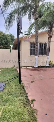 2829 SW 38th Court Miami FL 33134