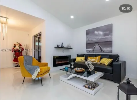6552 NW 172nd Lane Hialeah FL 33015