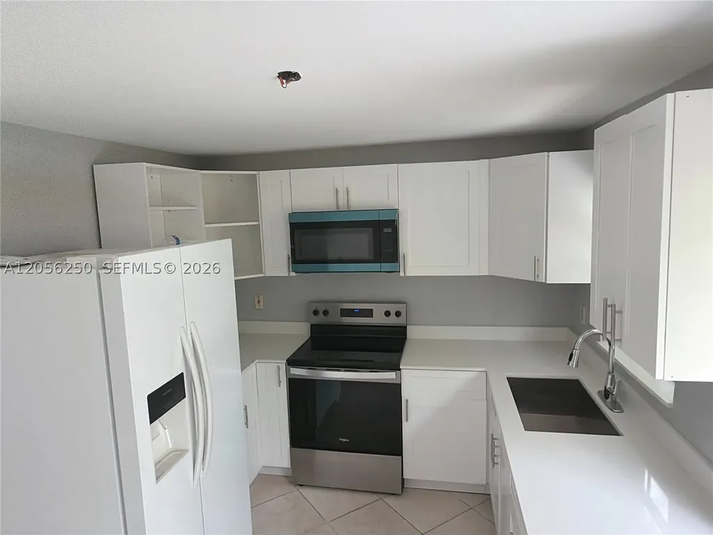 4940 SW 18th Street Fort Lauderdale FL 33317