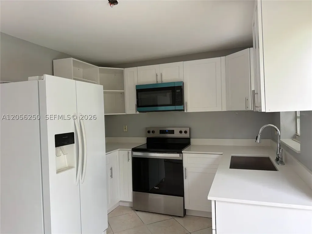 4940 SW 18th Street Fort Lauderdale FL 33317