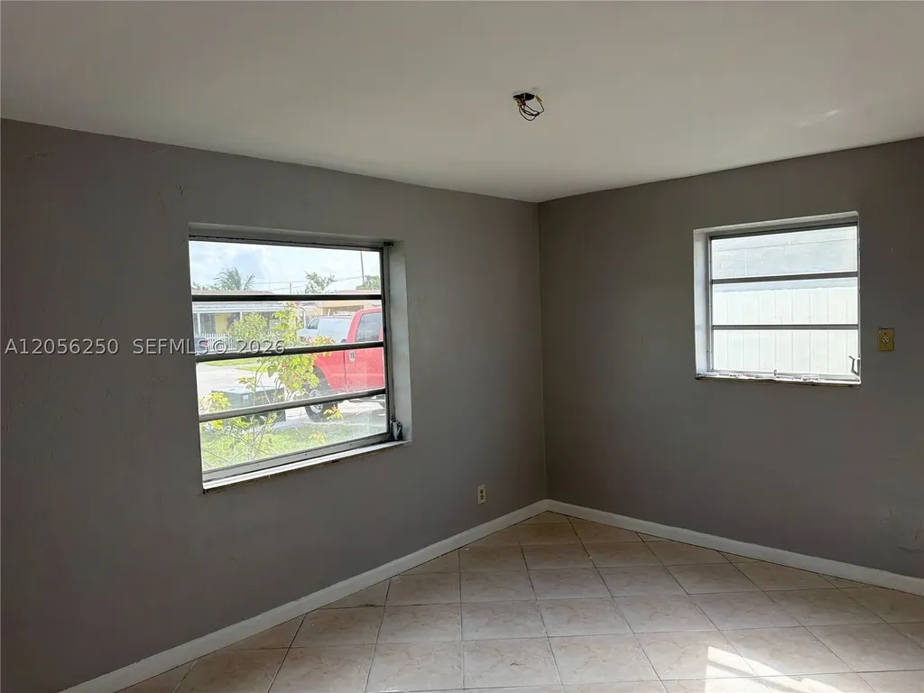 4940 SW 18th Street Fort Lauderdale FL 33317