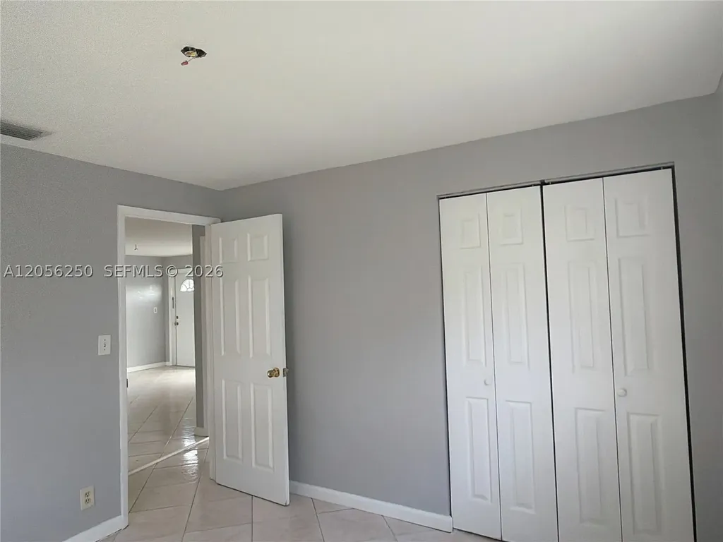 4940 SW 18th Street Fort Lauderdale FL 33317