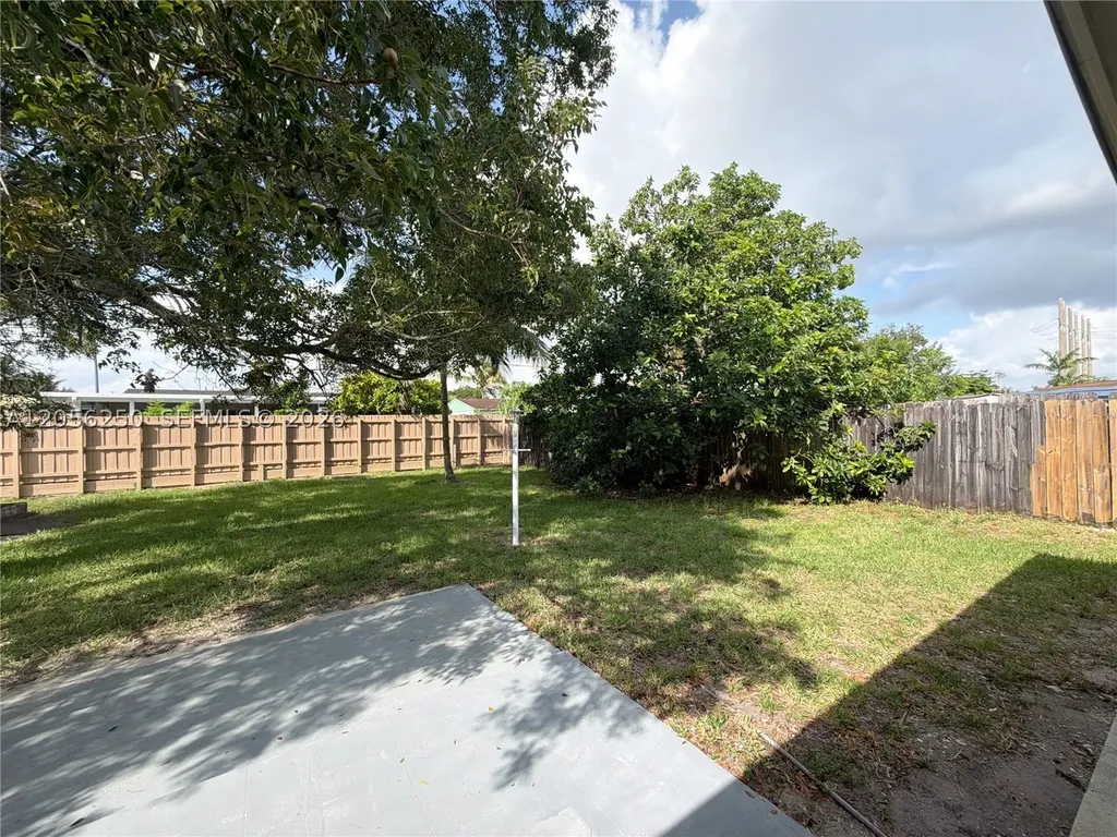 4940 SW 18th Street Fort Lauderdale FL 33317