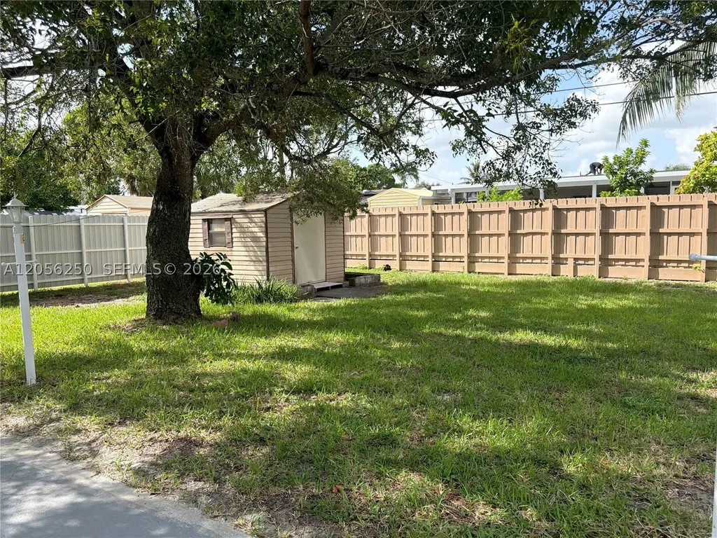 4940 SW 18th Street Fort Lauderdale FL 33317