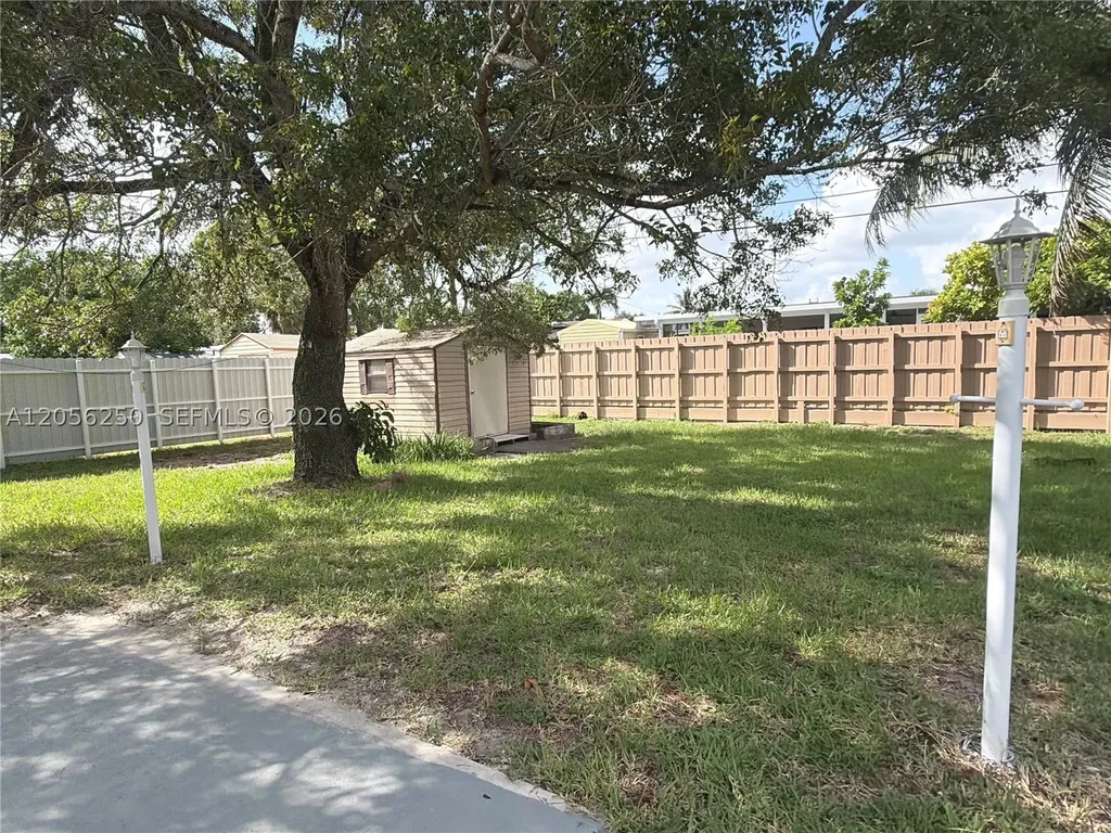 4940 SW 18th Street Fort Lauderdale FL 33317
