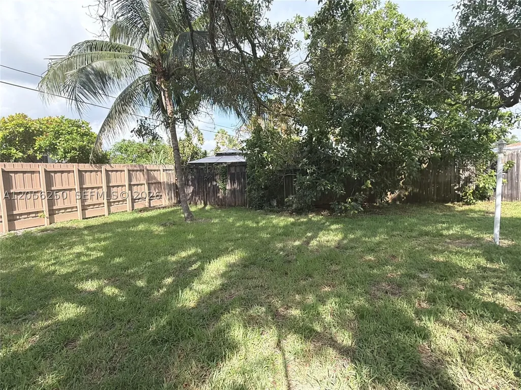 4940 SW 18th Street Fort Lauderdale FL 33317
