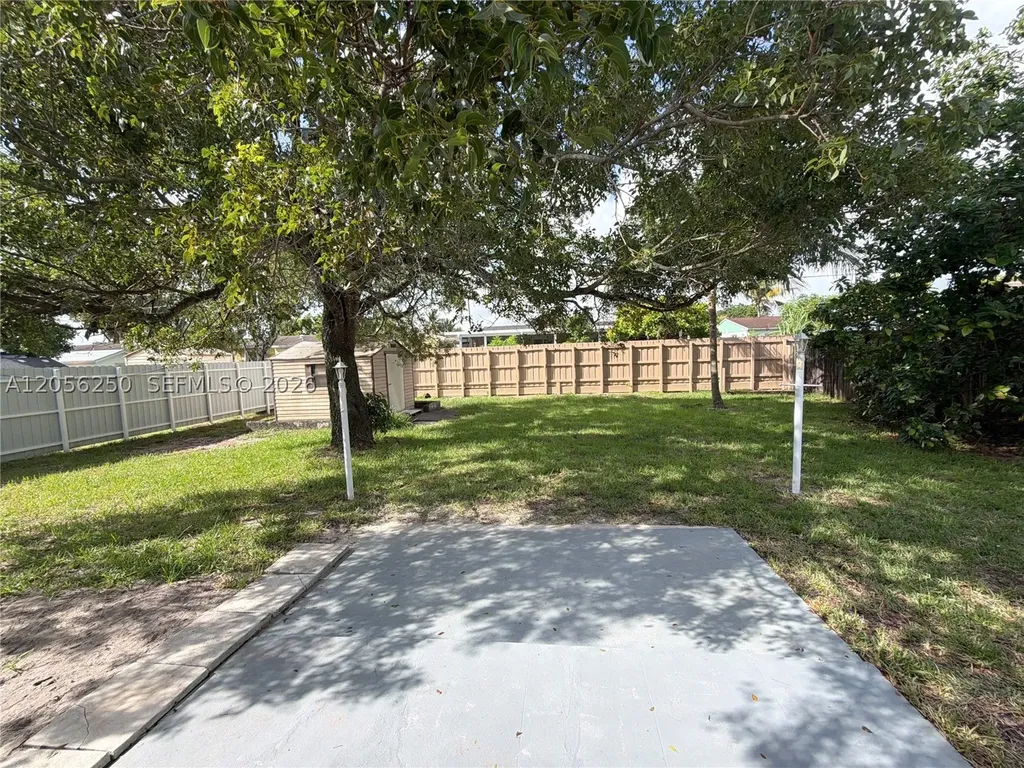 4940 SW 18th Street Fort Lauderdale FL 33317