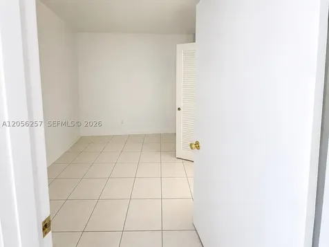 Miami FL 33162