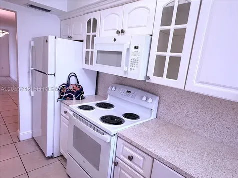 7348 SW 82nd Street Miami FL 33143