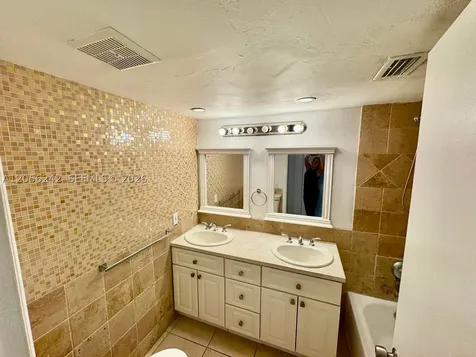 7348 SW 82nd Street Miami FL 33143