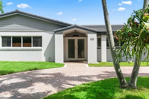 930 NE 182nd Terrace North Miami Beach FL 33162