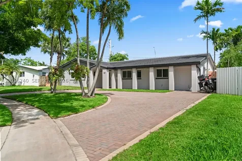 930 NE 182nd Terrace North Miami Beach FL 33162
