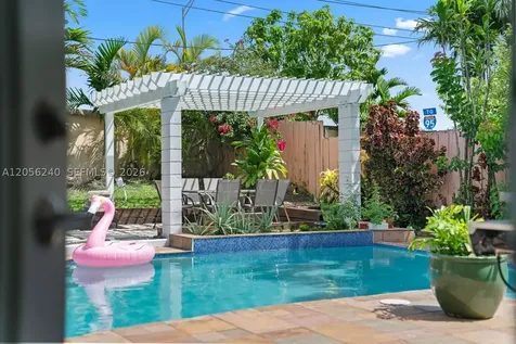 930 NE 182nd Terrace North Miami Beach FL 33162