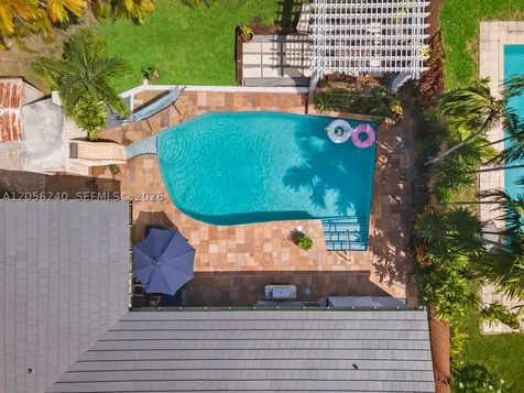 930 NE 182nd Terrace North Miami Beach FL 33162