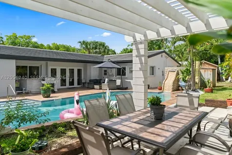 930 NE 182nd Terrace North Miami Beach FL 33162