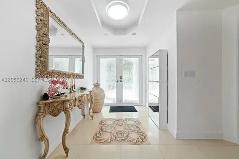 930 NE 182nd Terrace North Miami Beach FL 33162