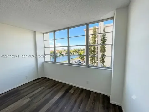 2025 NE 164 Street North Miami Beach FL 33162