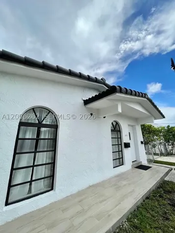 1097 E 1st Avenue Hialeah FL 33010