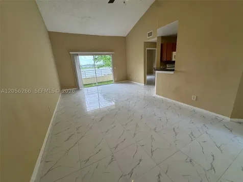 3441 NW 44th Street Oakland Park FL 33309