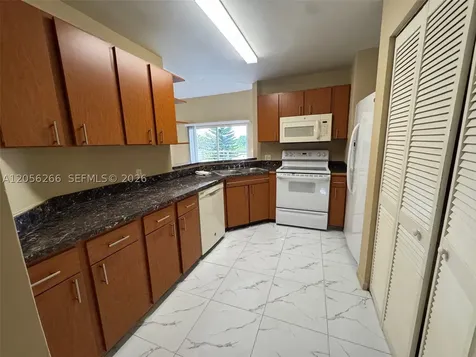 3441 NW 44th Street Oakland Park FL 33309