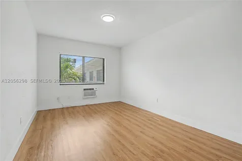 600 SW 9th Avenue Miami FL 33130