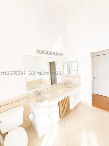 569 Spinnaker Weston FL 33326